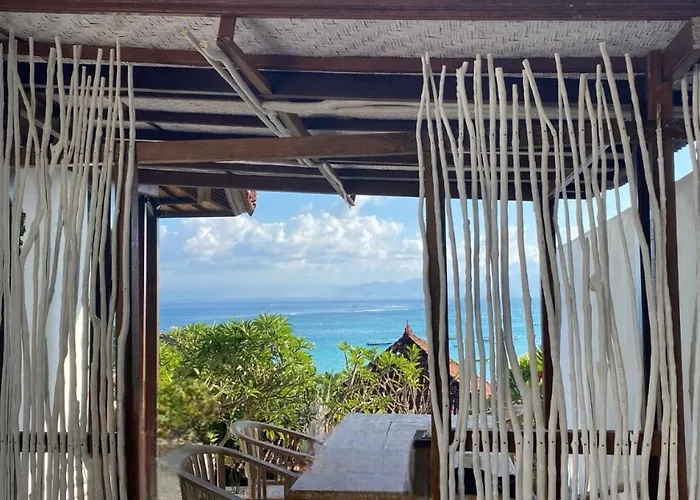 Hotel Lembongan Lux
