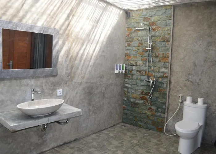 Lembongan Lux Hotel