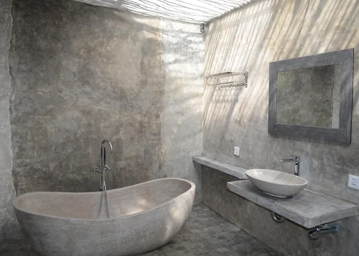 Hotel Lembongan Lux 3*